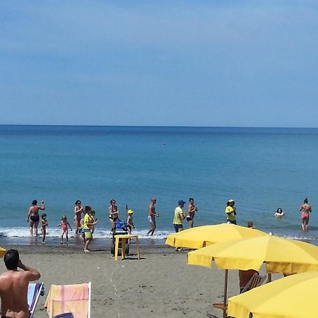 Camping Casa Di Caccia Marina Di Bibbona Exteriör bild