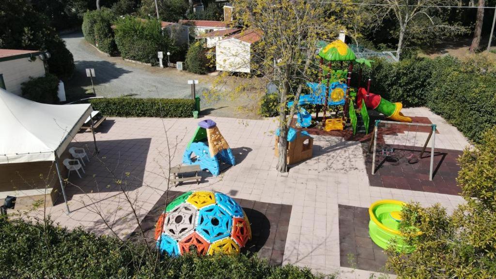 Camping Casa Di Caccia Marina Di Bibbona Exteriör bild