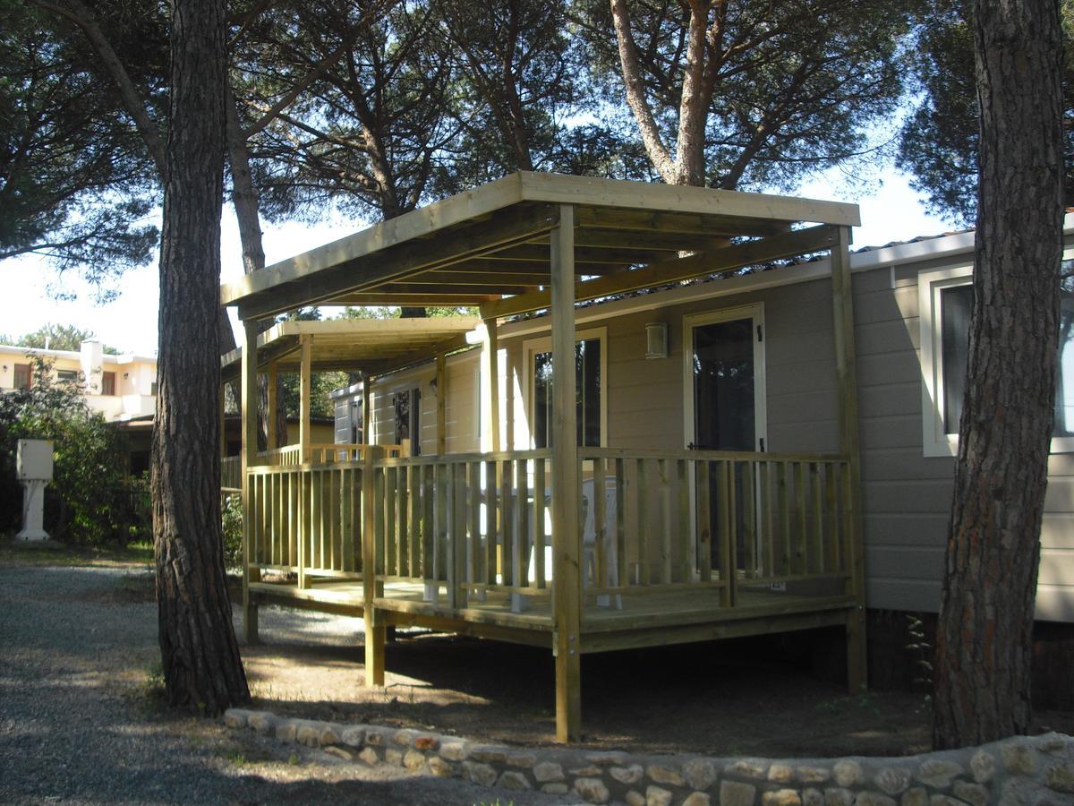 Camping Casa Di Caccia Marina Di Bibbona Exteriör bild